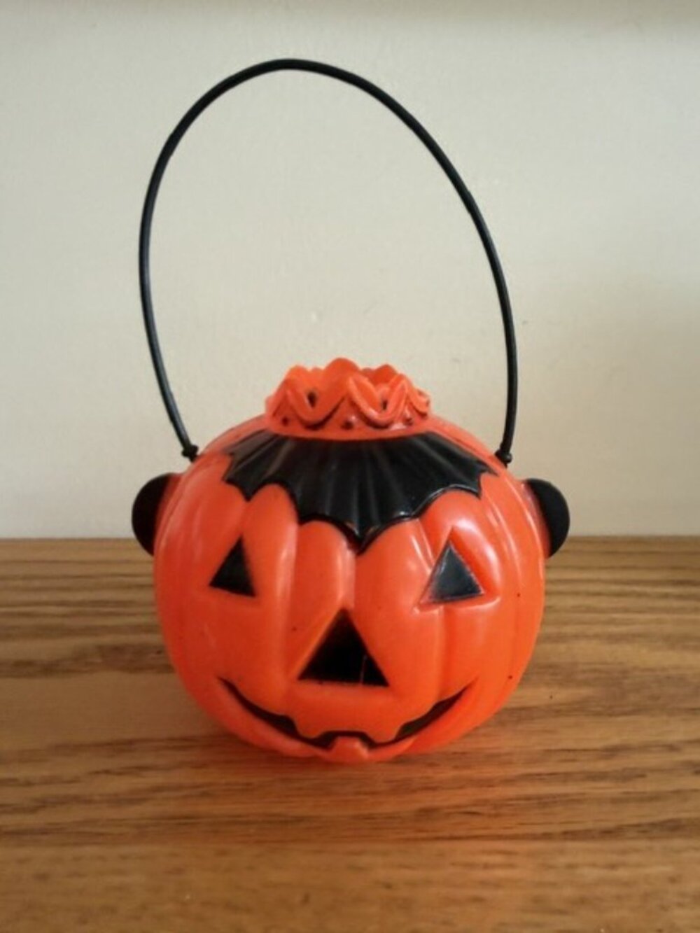 Vintage Halloween Jack-O-Lantern Pumpkin Trick or Treat Candy Pail Bucket
